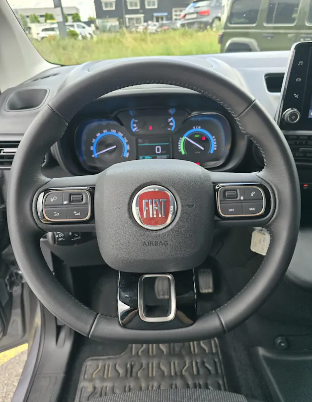 FIAT E-Doblo L1 50kWh 800kg Launch Edition