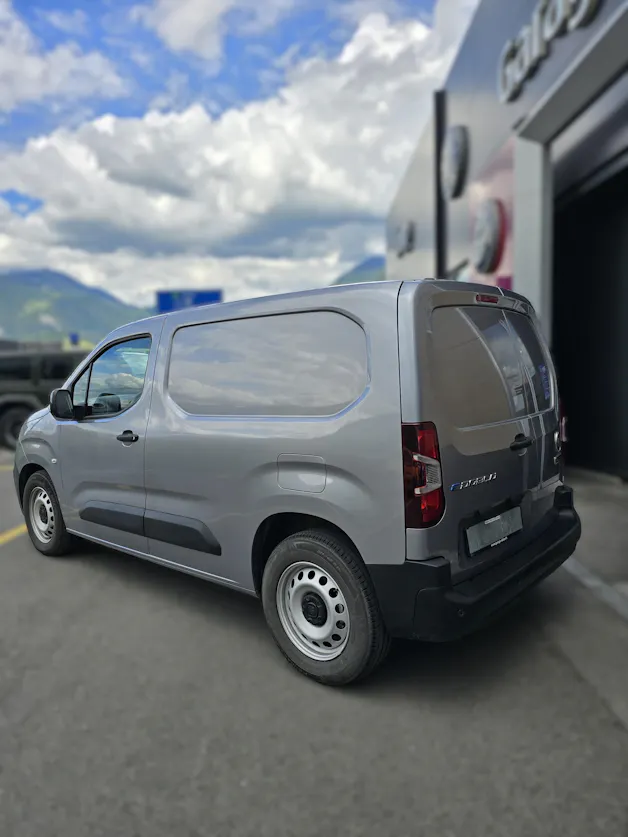 FIAT E-Doblo L1 50kWh 800kg Launch Edition