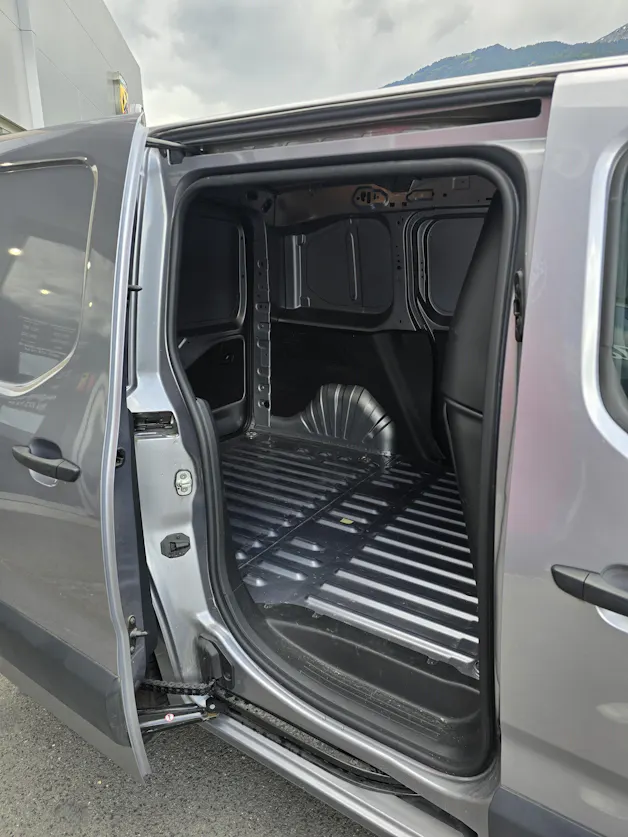 FIAT E-Doblo L1 50kWh 800kg Launch Edition