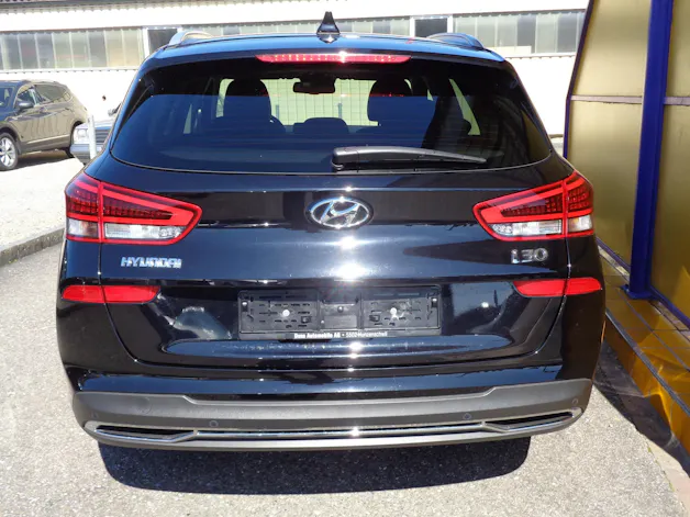 HYUNDAI i30 Wagon 1.5 T-GDi Amplia 48V MH DCT