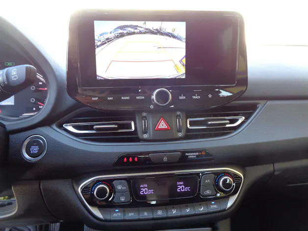 HYUNDAI i30 Wagon 1.5 T-GDi Amplia 48V MH DCT