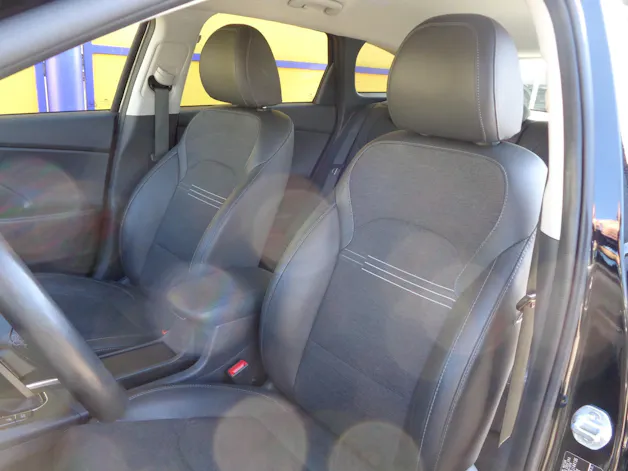 HYUNDAI i30 Wagon 1.5 T-GDi Amplia 48V MH DCT