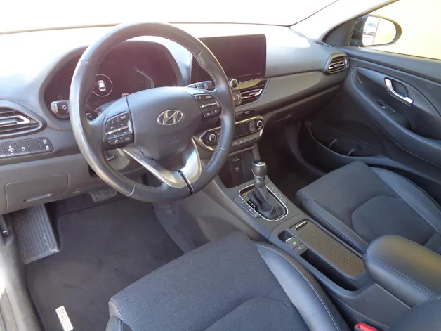 HYUNDAI i30 Wagon 1.5 T-GDi Amplia 48V MH DCT