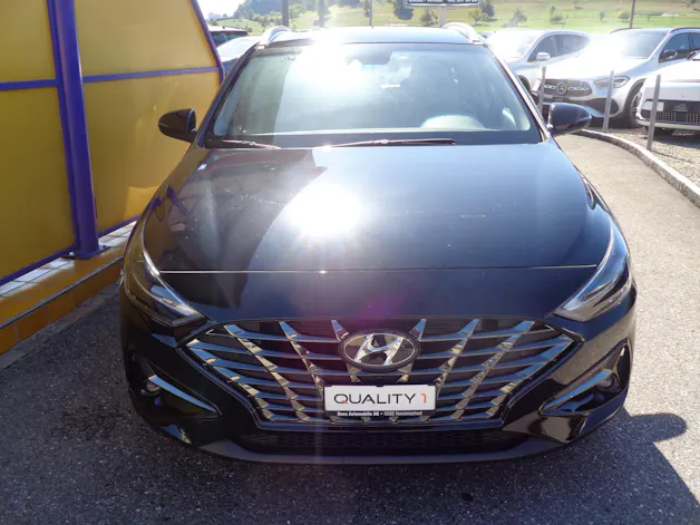 HYUNDAI i30 Wagon 1.5 T-GDi Amplia 48V MH DCT