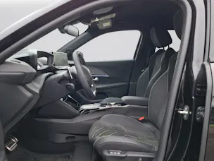 PEUGEOT 2008 156 e GT GT