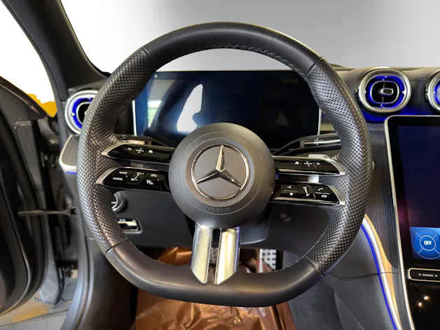 MERCEDES-BENZ C 300e AMG Line
