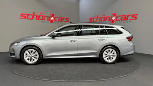 SKODA Octavia Combi 2.0 TSI DSG Selection 4x4