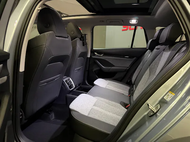 SKODA Octavia Combi 2.0 TSI DSG Selection 4x4