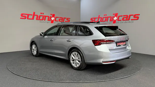 SKODA Octavia Combi 2.0 TSI DSG Selection 4x4