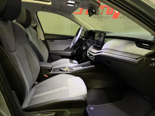 SKODA Octavia Combi 2.0 TSI DSG Selection 4x4
