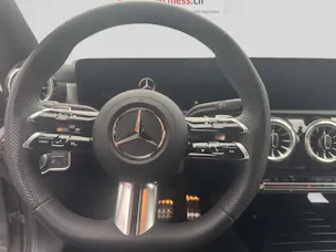 MERCEDES-BENZ CLA 200 d AMG Line Night 8G-DCT