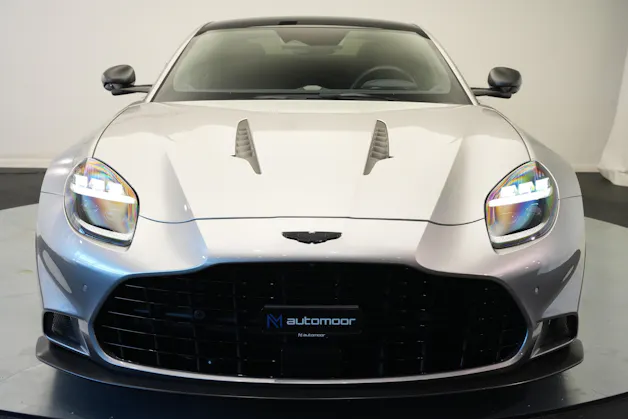 ASTON MARTIN Vanquish 5.2 V12 Bi-Turbo *Full Carbon* *Panorama* *Titanauspuff*
