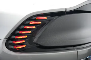 ASTON MARTIN Vanquish 5.2 V12 Bi-Turbo *Full Carbon* *Panorama* *Titanauspuff*