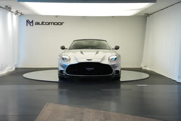ASTON MARTIN Vanquish 5.2 V12 Bi-Turbo *Full Carbon* *Panorama* *Titanauspuff*