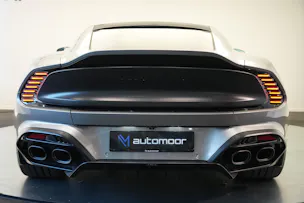 ASTON MARTIN Vanquish 5.2 V12 Bi-Turbo *Full Carbon* *Panorama* *Titanauspuff*