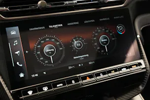 ASTON MARTIN Vanquish 5.2 V12 Bi-Turbo *Full Carbon* *Panorama* *Titanauspuff*