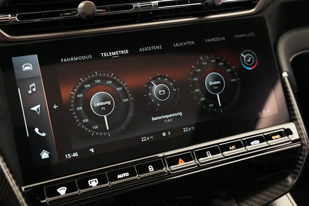 ASTON MARTIN Vanquish 5.2 V12 Bi-Turbo *Full Carbon* *Panorama* *Titanauspuff*