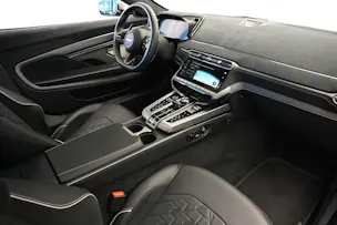 ASTON MARTIN Vanquish 5.2 V12 Bi-Turbo *Full Carbon* *Panorama* *Titanauspuff*