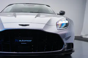 ASTON MARTIN Vanquish 5.2 V12 Bi-Turbo *Full Carbon* *Panorama* *Titanauspuff*