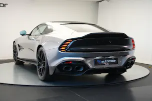 ASTON MARTIN Vanquish 5.2 V12 Bi-Turbo *Full Carbon* *Panorama* *Titanauspuff*