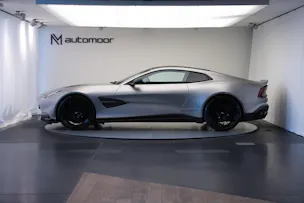 ASTON MARTIN Vanquish 5.2 V12 Bi-Turbo *Full Carbon* *Panorama* *Titanauspuff*