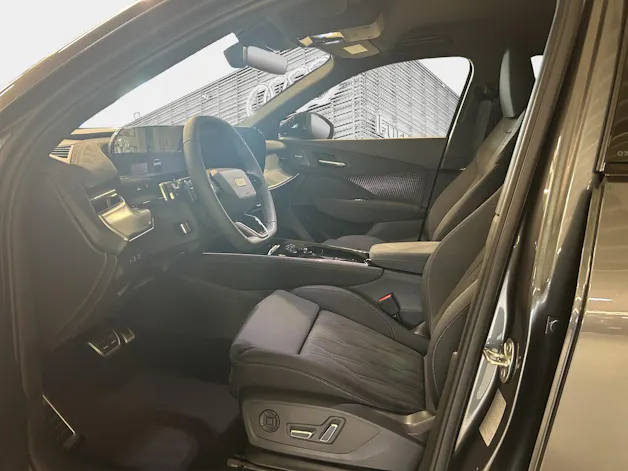 AUDI Q3 SUV TDI quattro 142 kW S tronic