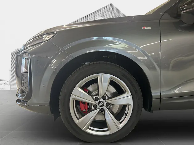 AUDI Q3 SUV TDI quattro 142 kW S tronic