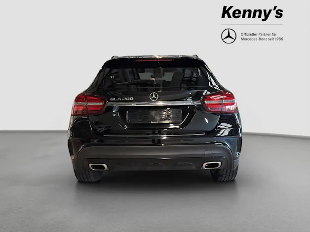 MERCEDES-BENZ GLA 200 Night Star AMG Line