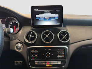 MERCEDES-BENZ GLA 200 Night Star AMG Line