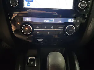 NISSAN Qashqai 1.6 dCi N-Connecta Xtronic CVT