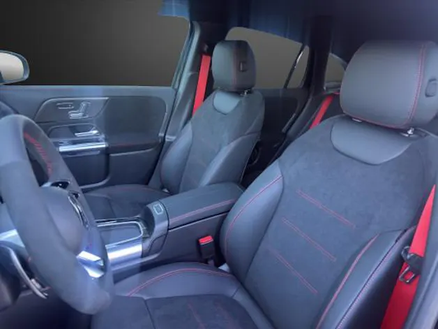 MERCEDES-BENZ GLA AMG 45 S 4M+8G-DCT