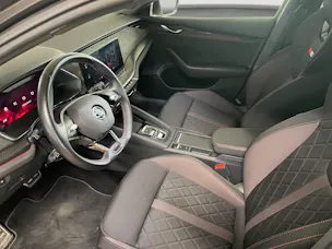 SKODA Octavia Combi 1.4 TSI PHEV DSG RS
