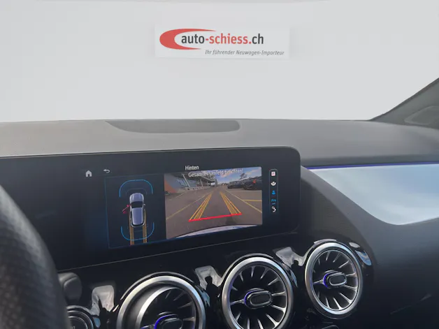 MERCEDES-BENZ GLA 200 AMG Line 7G-DCT