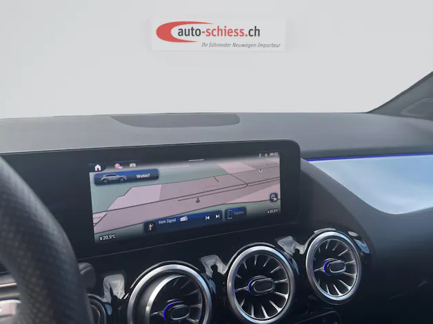 MERCEDES-BENZ GLA 200 AMG Line 7G-DCT