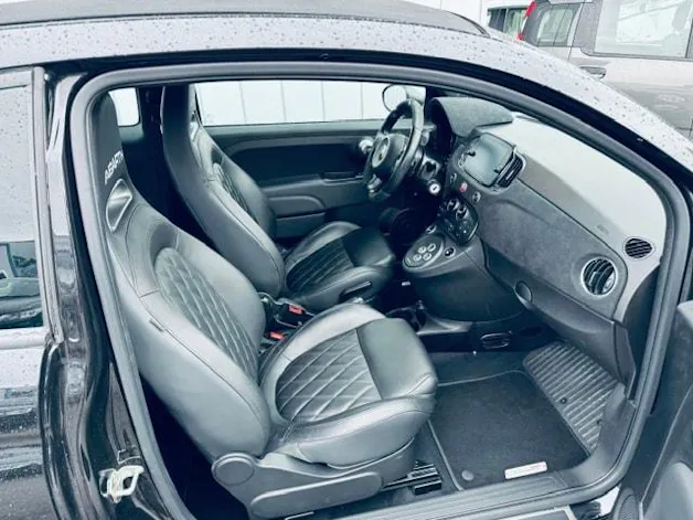 FIAT 695 1.4 16V Turbo Abarth 695 Turismo Dualogic