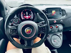 FIAT 695 1.4 16V Turbo Abarth 695 Turismo Dualogic