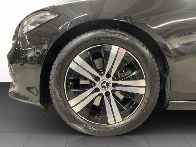 MERCEDES-BENZ C 220 d Avantgarde 4Matic 9G-Tronic