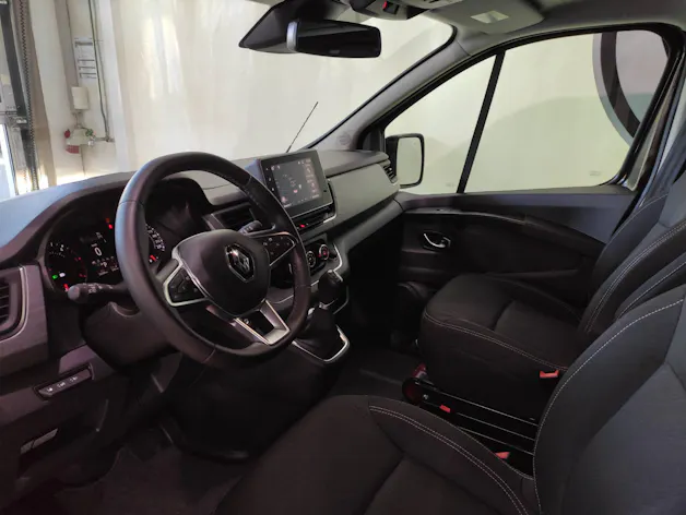 RENAULT Trafic Spacenomad 2.0 dCi Blue 170 iconic