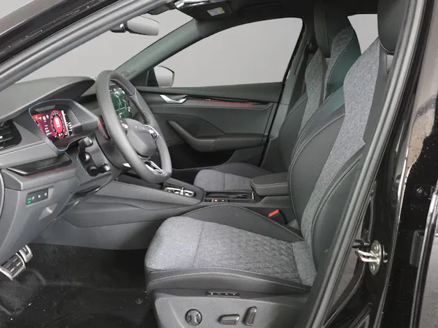 SKODA Octavia Combi 2.0 TSI DSG Dynamic 4x4
