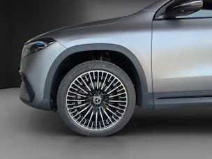MERCEDES-BENZ EQA 300 AMG Line 4Matic