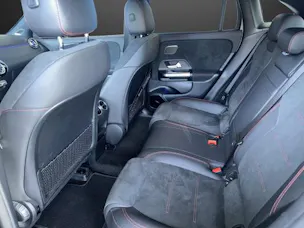 MERCEDES-BENZ EQA 300 AMG Line 4Matic