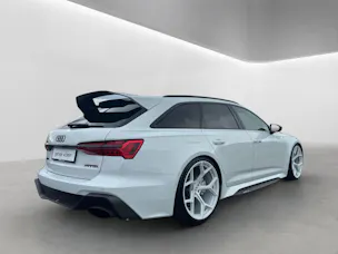 AUDI RS6 Avant 4.0 TFSI V8 Performance quattro