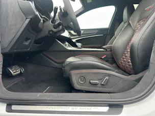 AUDI RS6 Avant 4.0 TFSI V8 Performance quattro