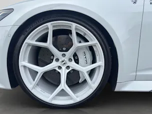 AUDI RS6 Avant 4.0 TFSI V8 Performance quattro