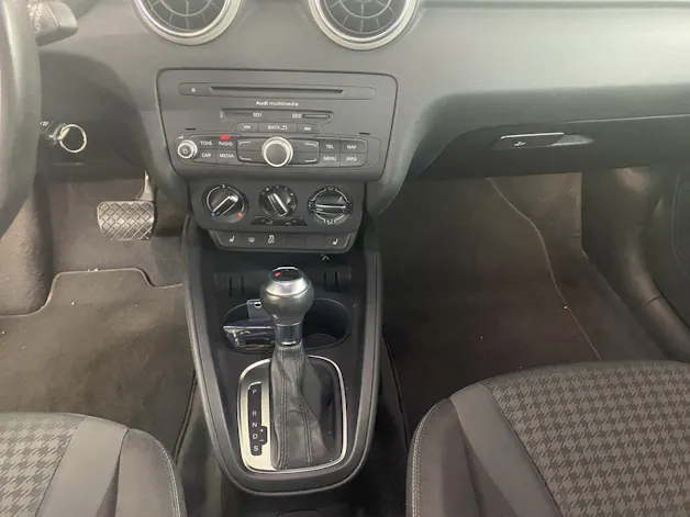 AUDI A1 1.4 TFSI Ambition S-tronic
