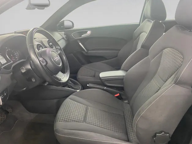 AUDI A1 1.4 TFSI Ambition S-tronic