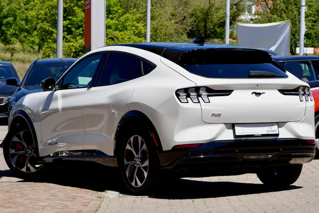 FORD Mustang MACH-E Premium AWD 88 kWh