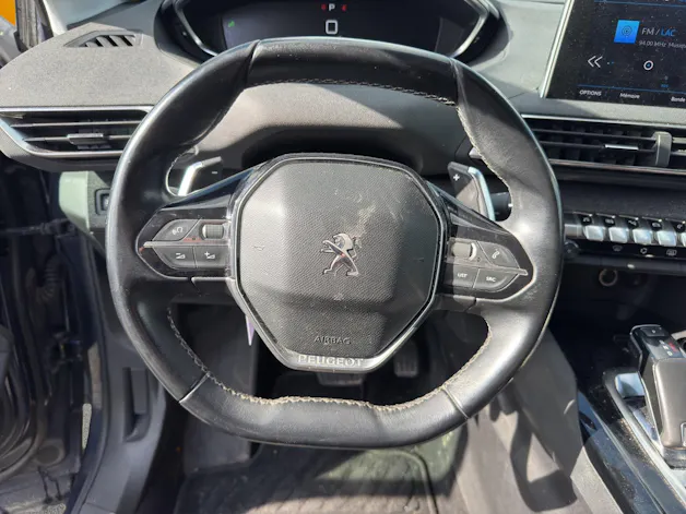 PEUGEOT 5008 1.6 Pure Tech Allure EAT8 "CARROSSERIE"