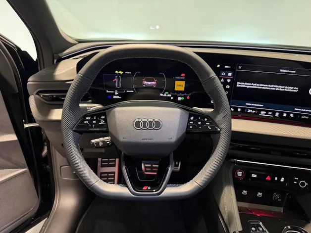 AUDI SQ5 TFSI quattro S-tronic
