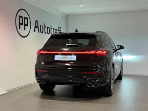 AUDI SQ5 TFSI quattro S-tronic